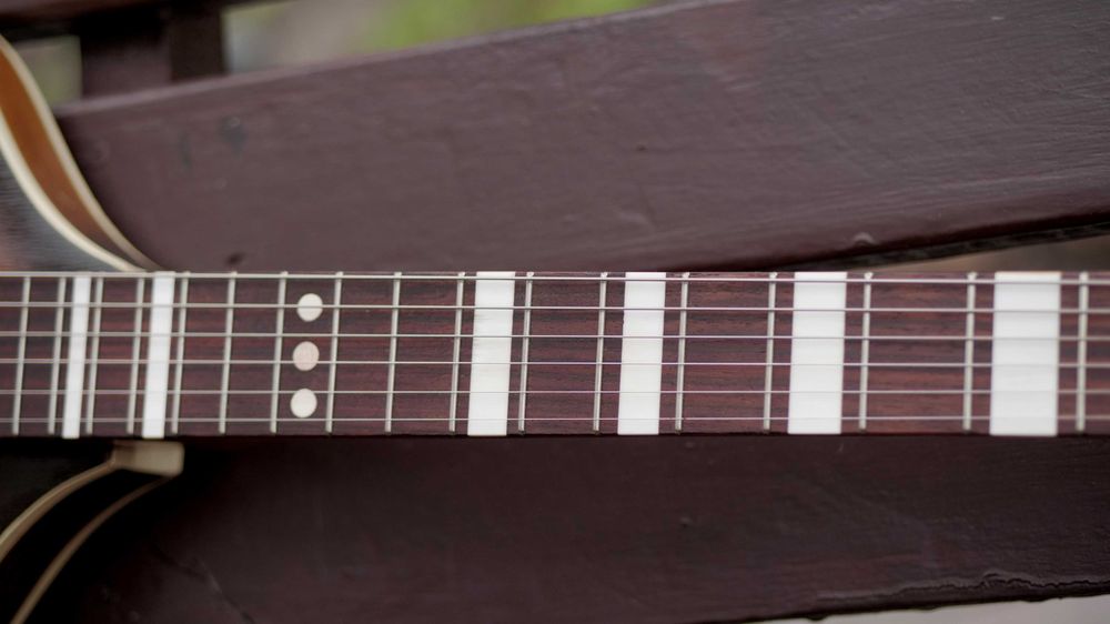 Gitara  DEFIL Julia 2