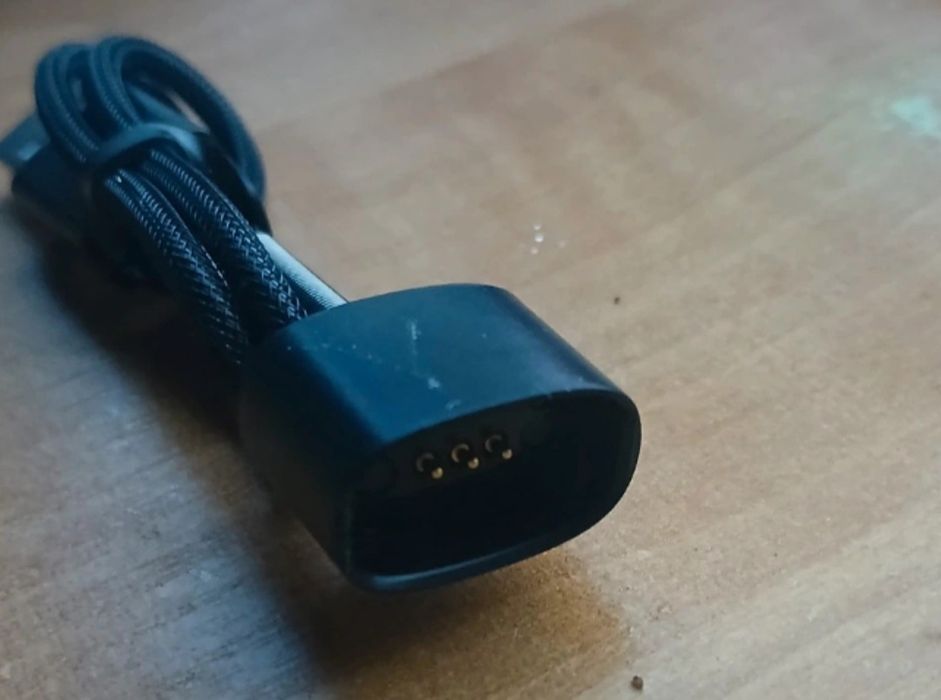 magnetyczny kabel ładujący dol Logic Compact