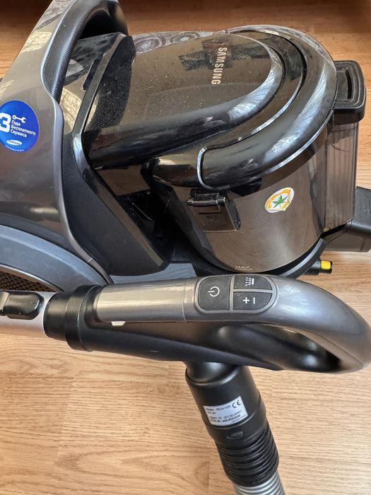 Пылесос Samsung VW9000 Motion Sync + коробка