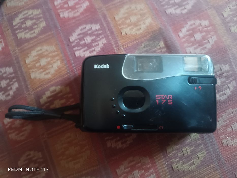 Продам фотоапарат Kodak star 175