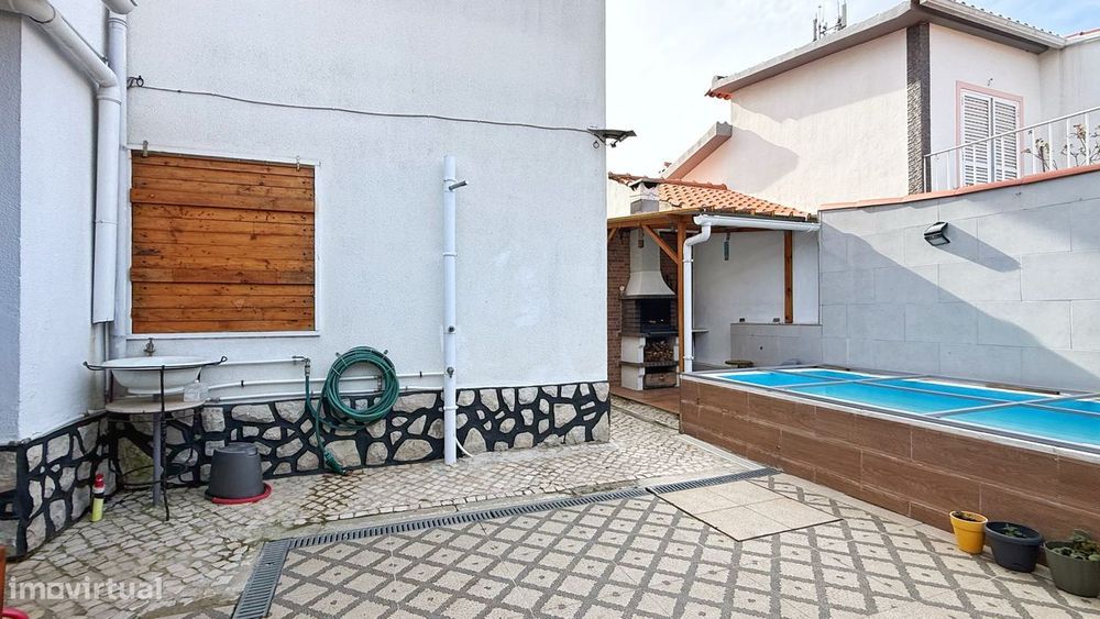 Moradia Isolada T3+1 com piscina na Quinta do Conde