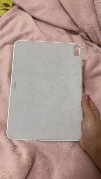 Apple Magic Keyboard Folio para iPad 10ª geração — Original