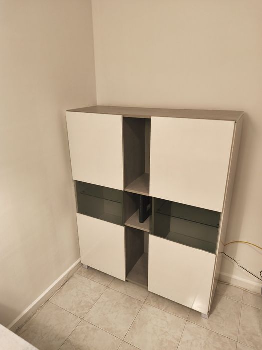 Cristaleira/aparador