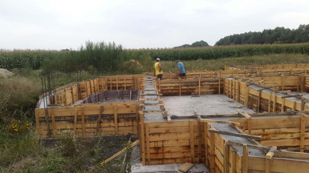 Залить фундамент, бетонные работы, своя опалубка, монолитные работы.