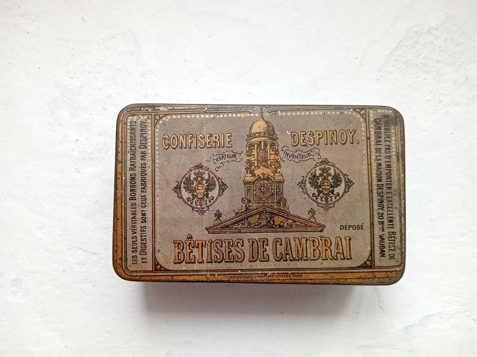 Latas antigas colecionáveis ano 1920 e 1930