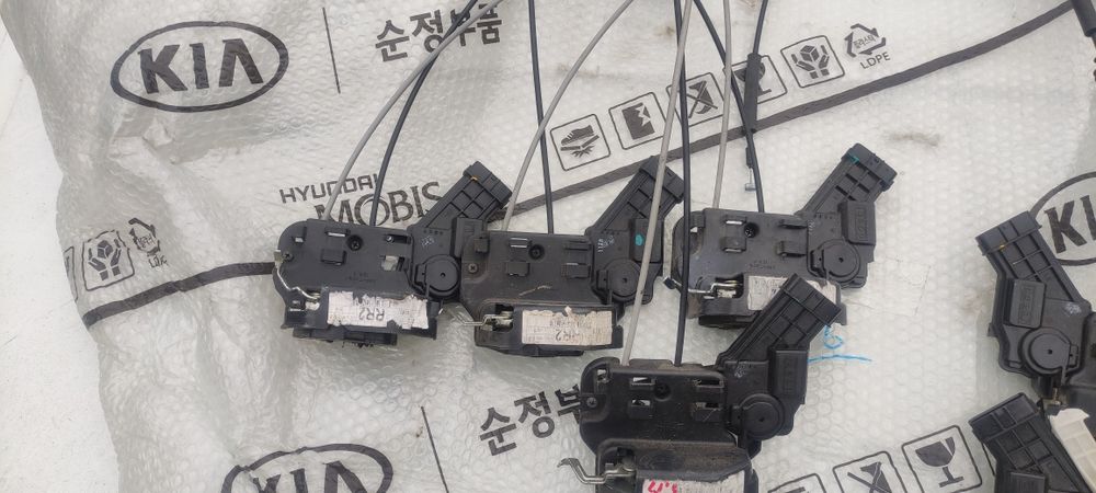 Замок двери Киа Сид,Каренс,Kia Ceed,Carens,Хюндай Соната,Hyundai Sonat