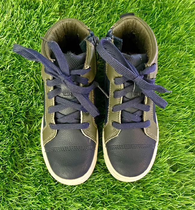 Buty dziecięce Clarks, rozmiar 28.5, stan bardzo dobry