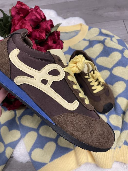 шоколадні комбіновані кросівки