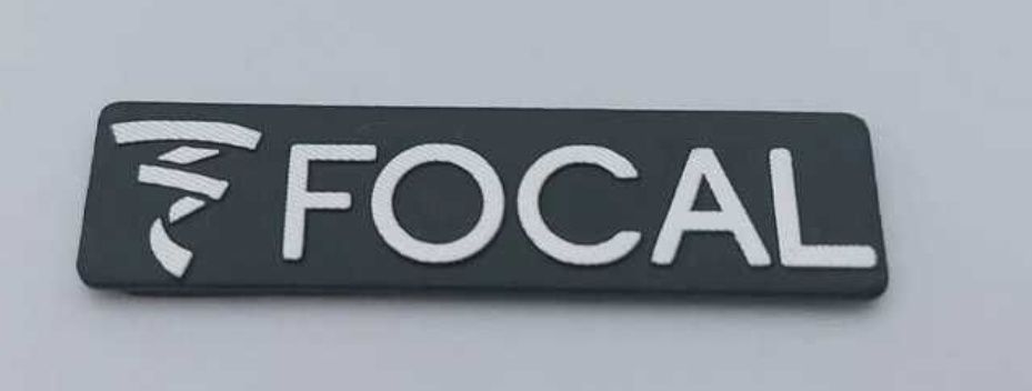 Nowy samoprzylepny FOCAL przyklejany znaczek logo klejane