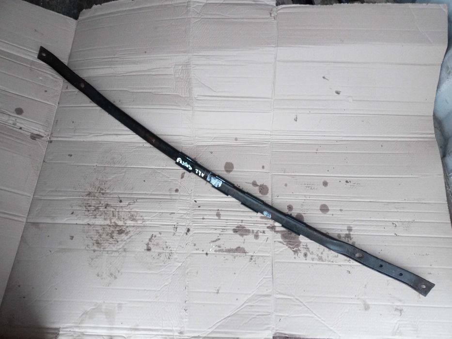 toyota AURIS I 06-12 belka wspornik zawieszenia tył