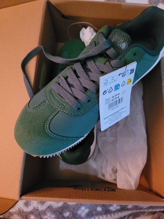 Sapatilhas Fila novas em caixa tamanho 37
