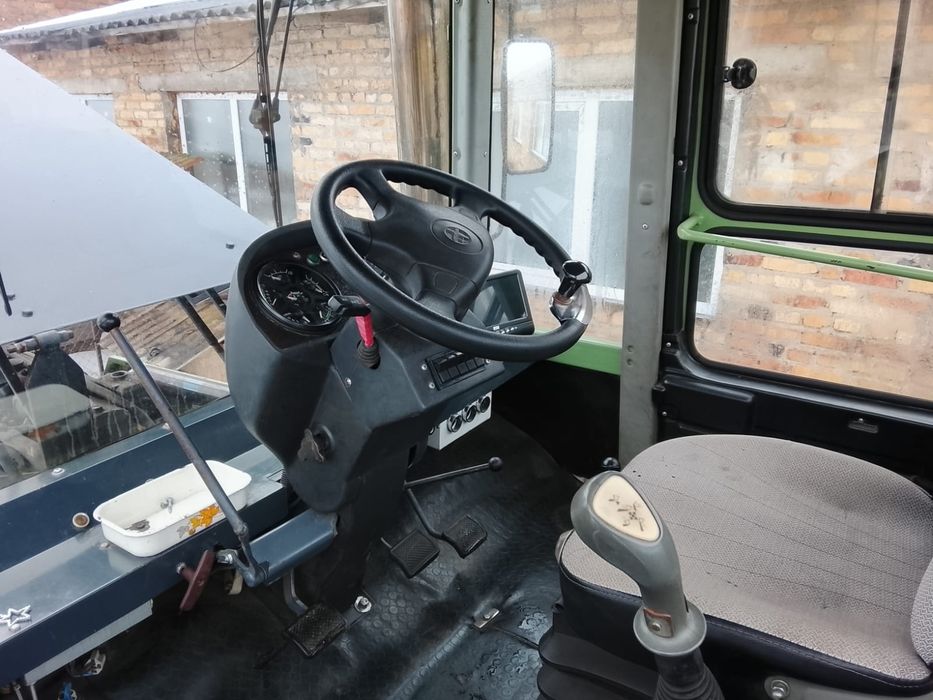 Трактор ХТЗ - 242, ХТЗ- 17221, Т - 150К, двигун ДАФ, DAF на 360 к.с