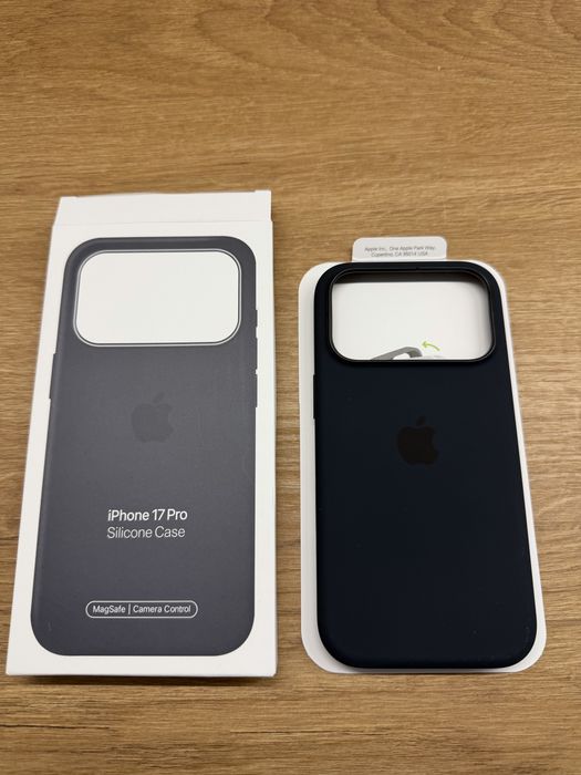 Etui/Case/Plecki do Apple Iphone 17 pro czarny