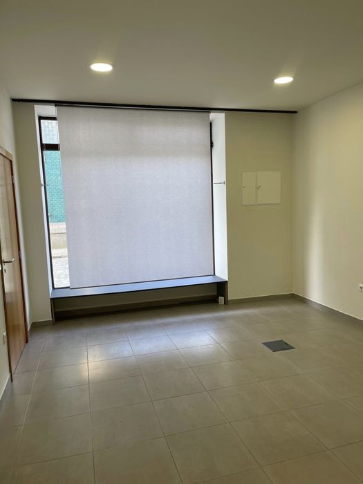 VOUZELA: Espaço Comercial por 260€ ao lado da Câmara Municipal e Central de Camionagem