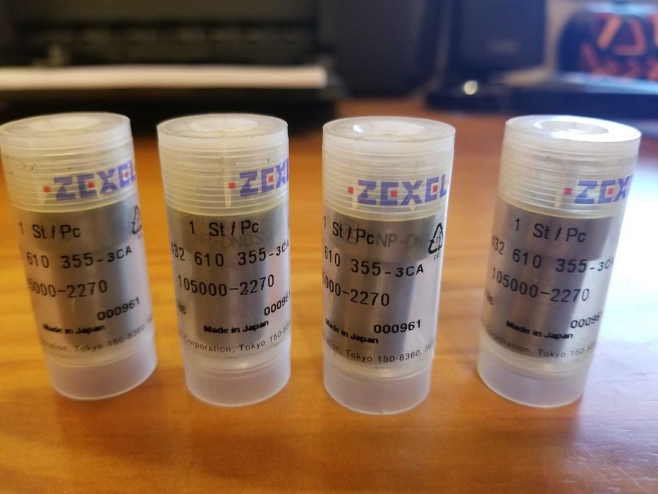 Jogo de 4 bicos injetores ZEXEL, novos p/ porta-injetor NISSAN N15/P10