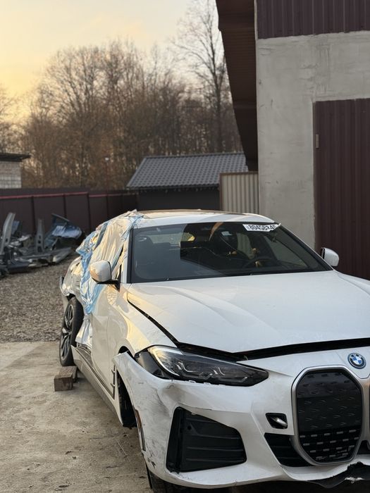 Розбір BMW i4 edrive40 2022 m sport