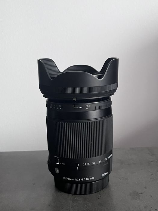 Sigma 18-300mm f/3.5-6.3 DC Macro OS HSM Contemporary para Canon EF-S