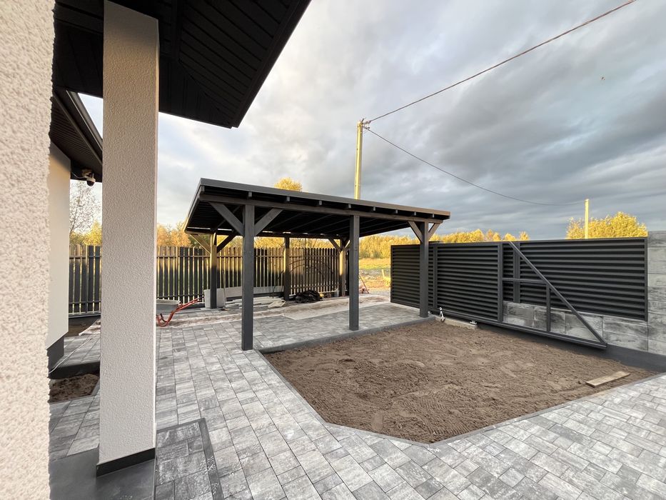 Будинок.Буча