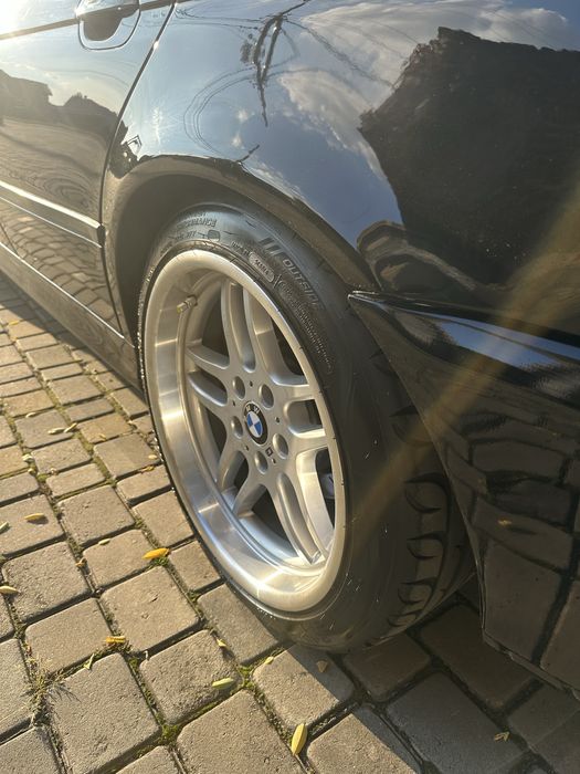 Продам BMW E39 528