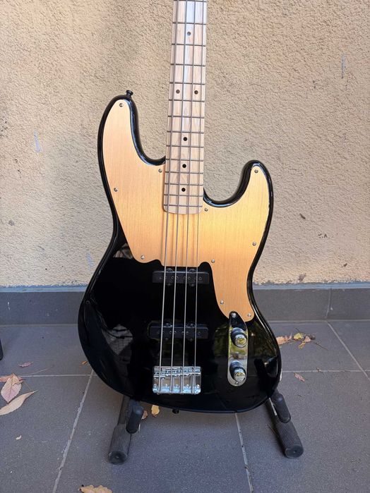 Squier Paranormal Jazz Bass '54 (przetworniki DiMarzio Model J)