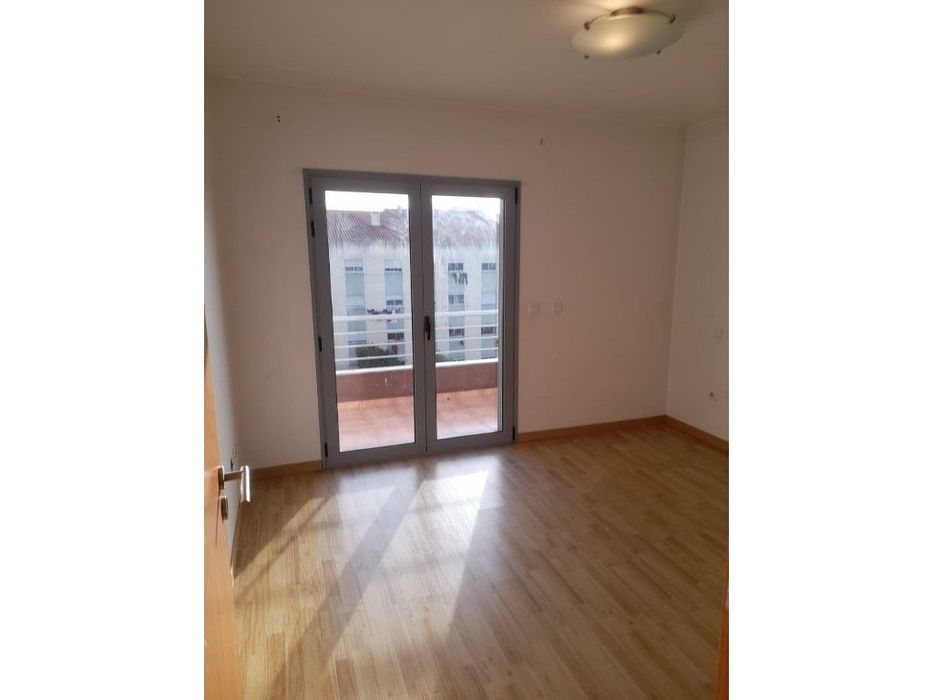 Apartamento T3 - Gândara dos Olivais (Qta de Alçada)