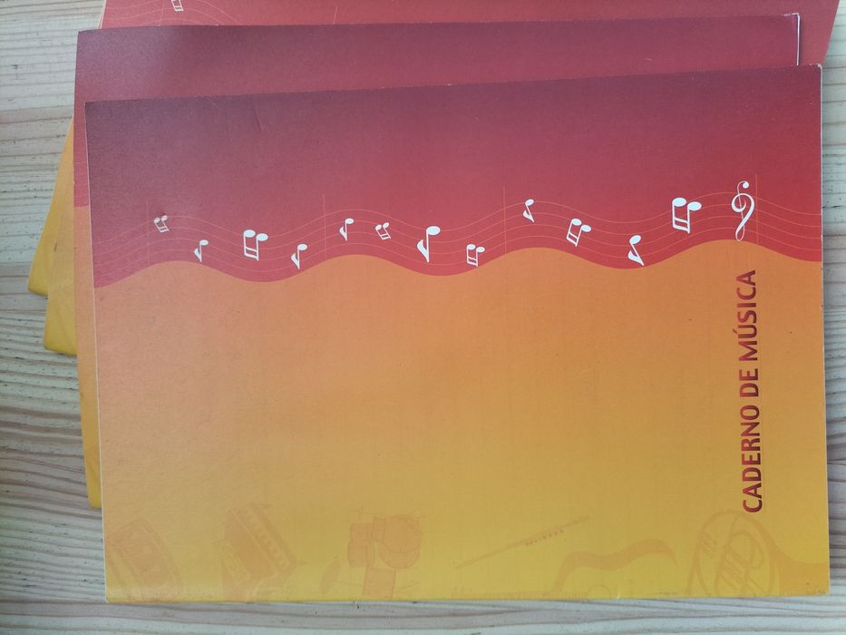 4 cadernos música novos