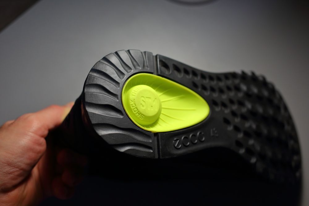 Продам ботинки ECCO Exostride m, r43