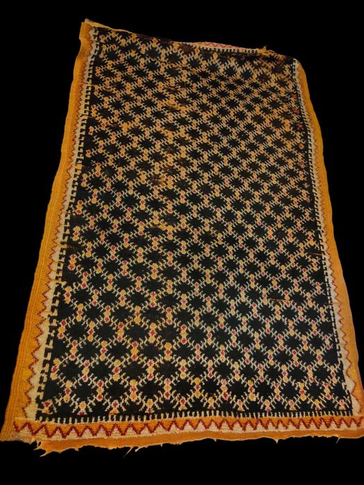 20 € - Tapete marroquino original em lã, usado. Medidas 190 x 130 cm
