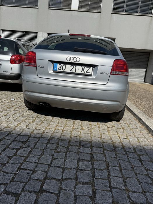 Audi A3 1.9 TDI 105cv — 2004 — Nacional troco Land Rover Discovery