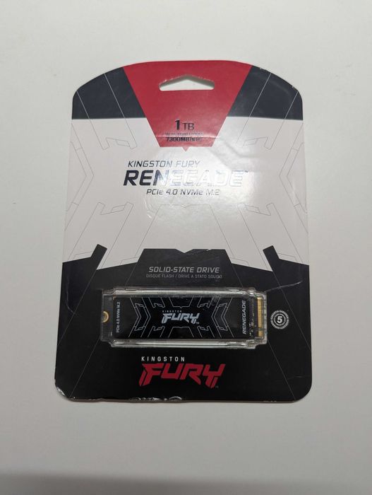 SSD 1 TB Kingston FURY Renegade PCIe 4.0 NVMe M.2 com DRAM