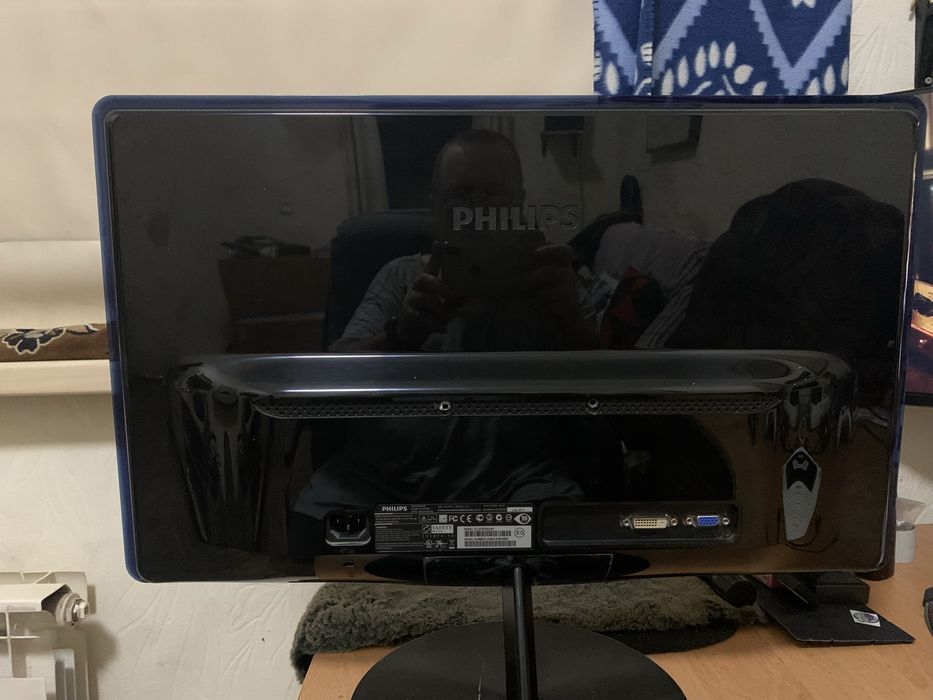 Монитор Philips 237 E3Q