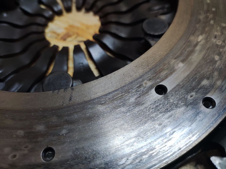 Демфер маховик щеплення  сцепление форд фокус 2 разборка ford focus 2