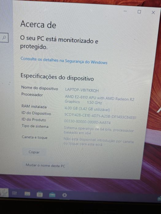 Portátil Asus E402W