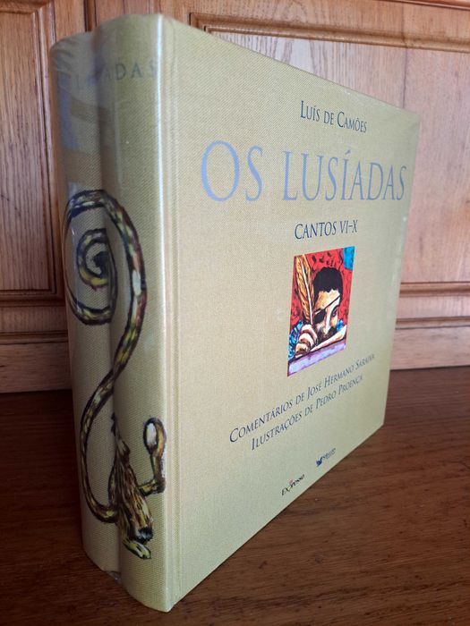 OS LUSÍADAS de LUÍS DE CAMÕES com comentários de José Hermano Saraiva