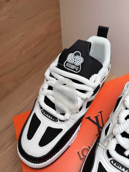 Кросівки Louis Vuitton Skate Sneaker Black-White луї вітон скейт чорні