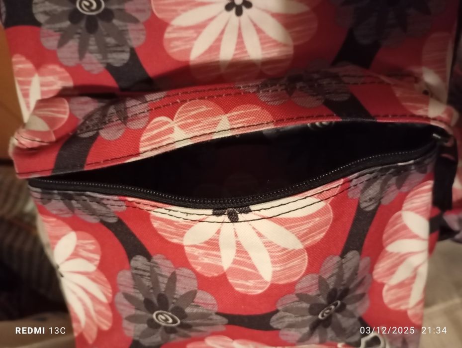 Mochila estampada com estojo