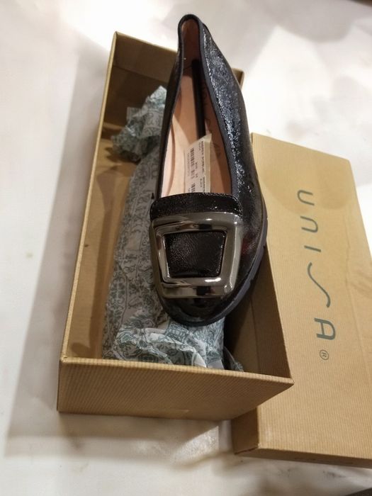 Sapato preto raso, Unisa 36 novo com etiqueta,