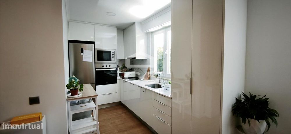 Apartamento de 2 Quartos em Queluz, Sintra