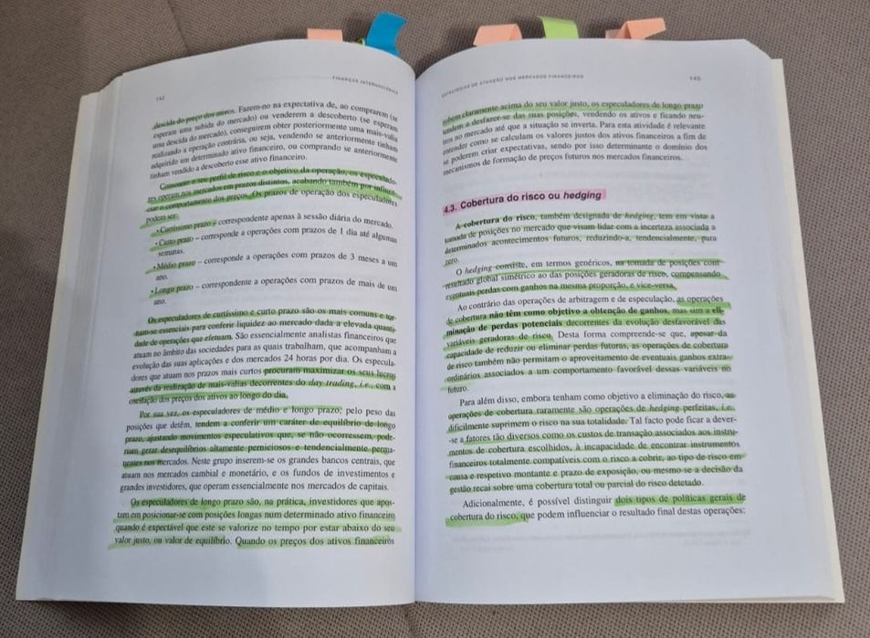 Livro "Finanças Internacionais - Teoria e Prática"