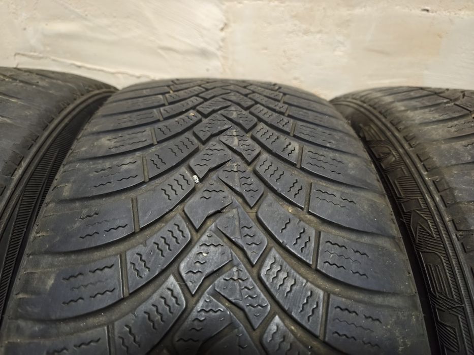 Зимові шини 225/45 R18 Falken