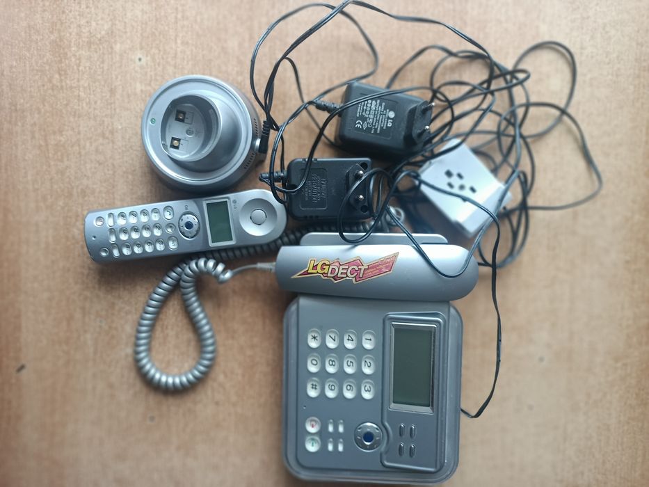 Телефон LG GT-7720  блок питания