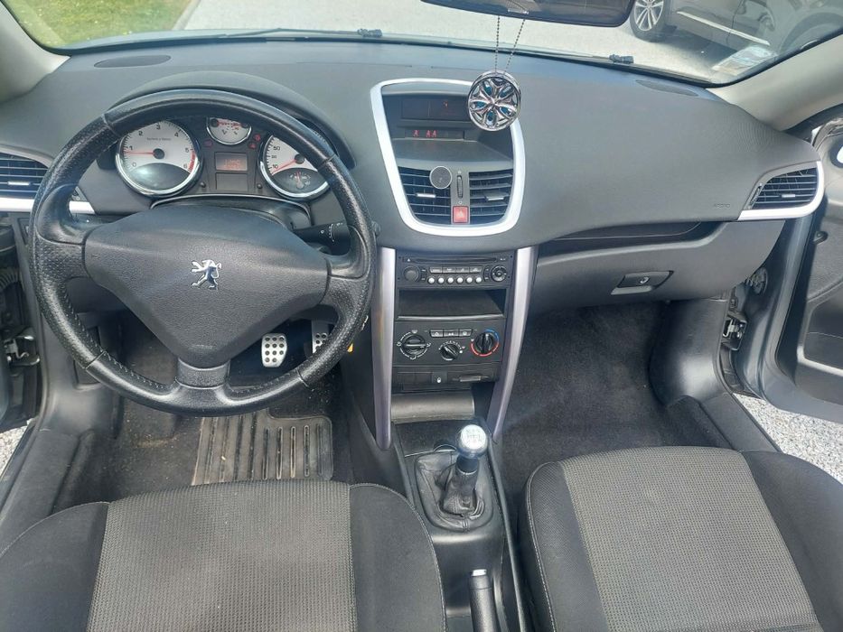 Peugeot 207 cc  hdi