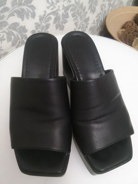 Женские летние шлепанцы