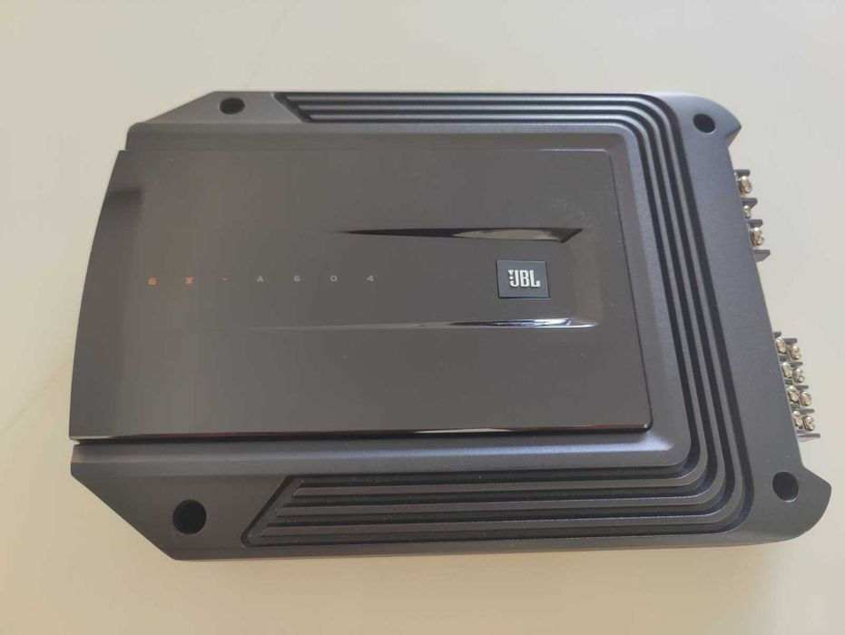 Amplificador Auto JBL GX-A604 (4 Canais / 435W) – Excelente Estado