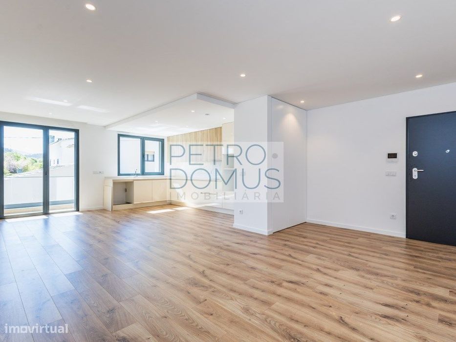 Apartamento T3 Novo A 3 Min Do Centro De Leiria — Leiria, Pousos, Barreira E Cortes, Leiria