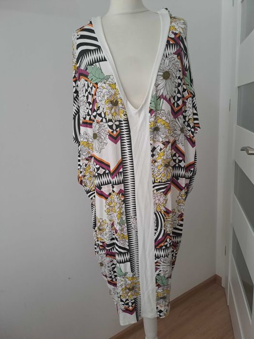 Sukienka marki Biba o kroju oversize