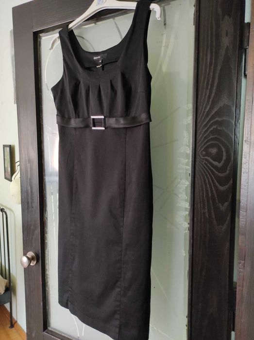 Sukienka mała czarna 38