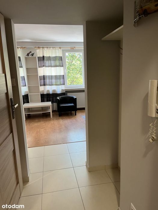 Studio na Rondzie ONZ - idealne na inwestycję pod wynajem - Więcej