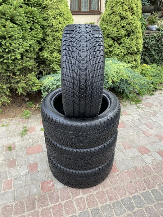 Шини Колеса 4шт NEXEN 245/45 R18  Зима