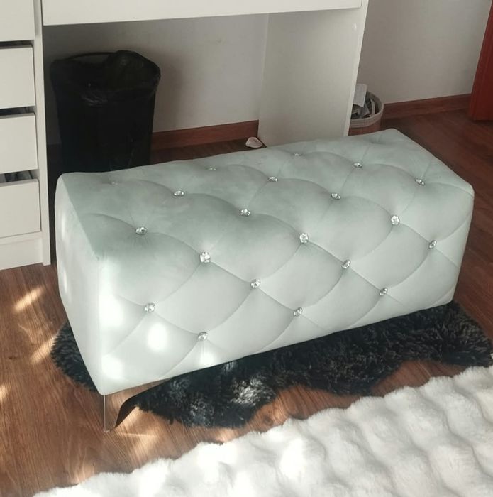 Nowa pufa z diamencikami srebrnymi